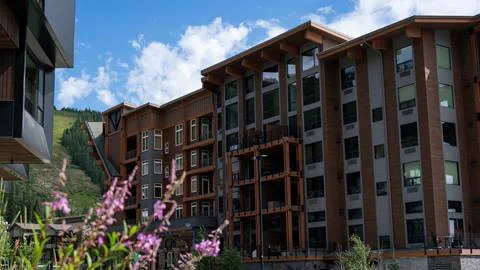 5 needles condos available to rent at Schweitzer